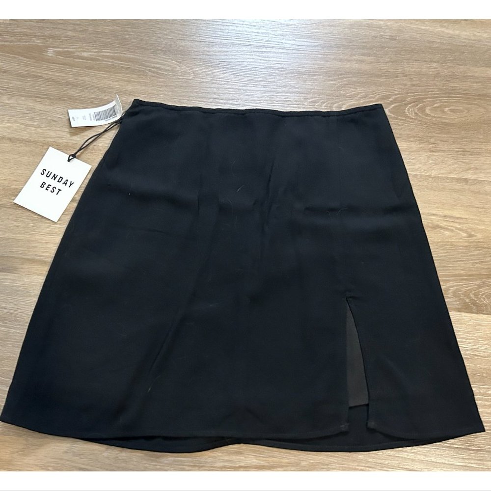 Black Sunday Best Tatiana Skirt Size 4